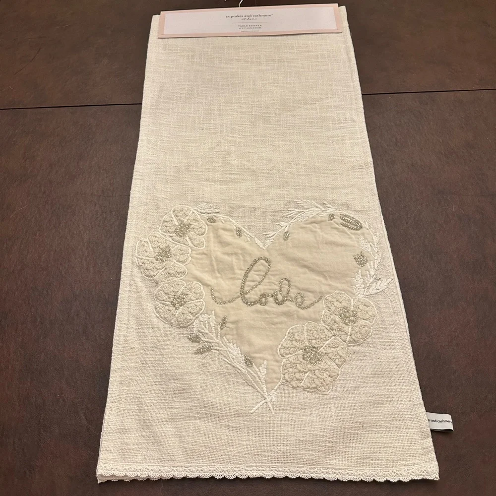 Cupcakes and cashmere heart LOVE table runner BEADED Valentine’s Day Home Decor - Picture 2 of 5